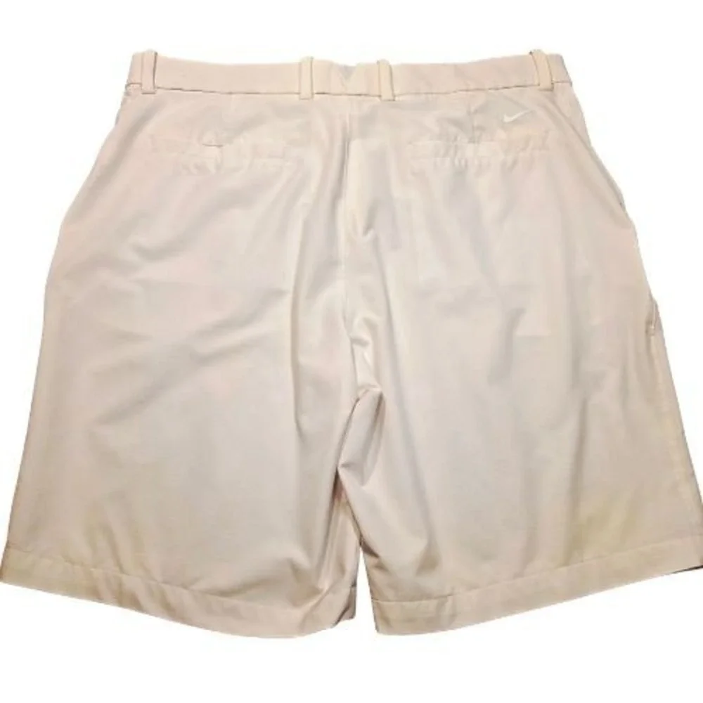 Nike Golf Mens Shorts White Performance Flat Front Size 38 Active Dri Fit Resort